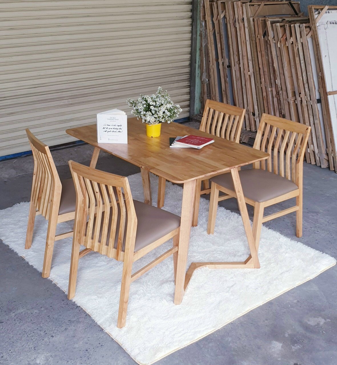Bộ Bàn Ăn 4 Ghế BinGo Hồ chí minh - Dĩ An- Thuận An- Biên Hòa- Thủ Đức