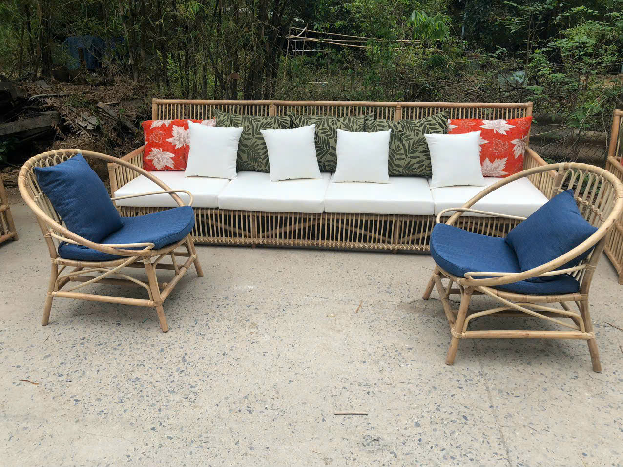 Bộ ghế đan mây lớn sảnh resort, sân vườn, ghế cạnh hồ bơi